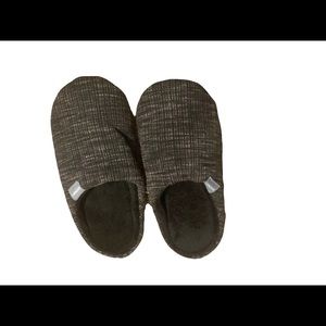 Bundle Deal 4 Pairs House Slippers - Spa, Guest, Airbnb unisex shoe